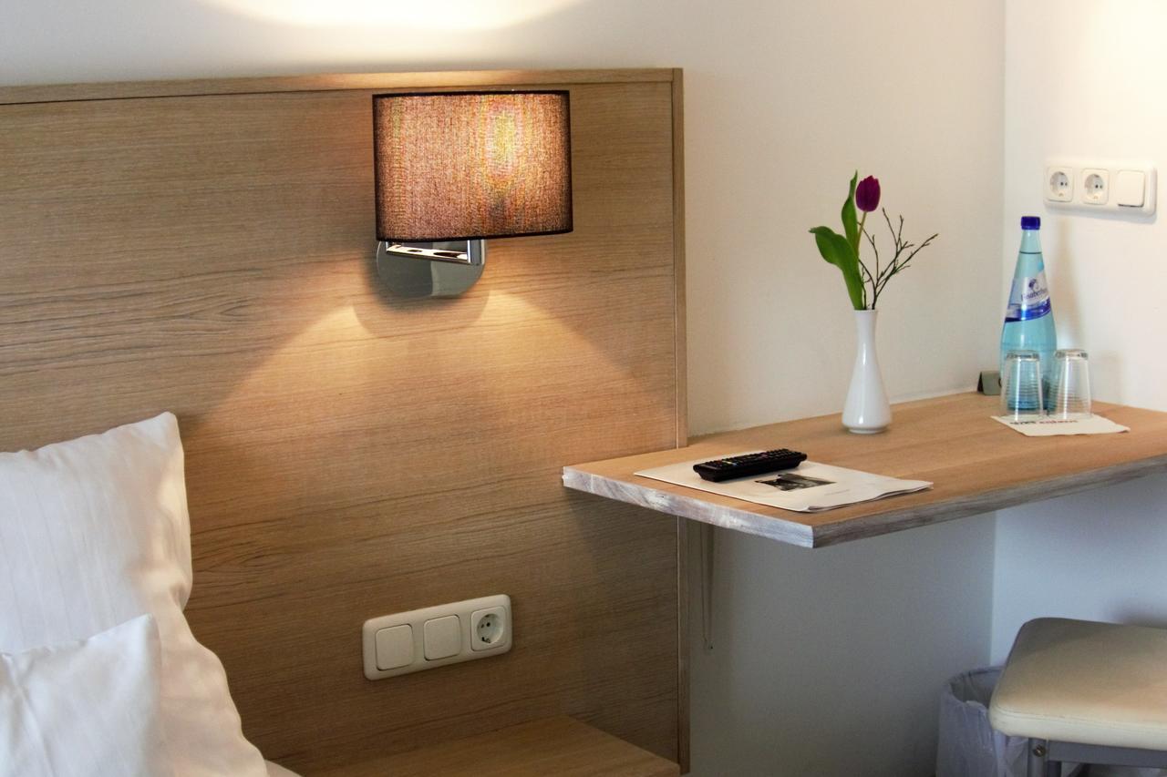 Altes Eishaus, Hotel & Restaurant Giessen Ngoại thất bức ảnh